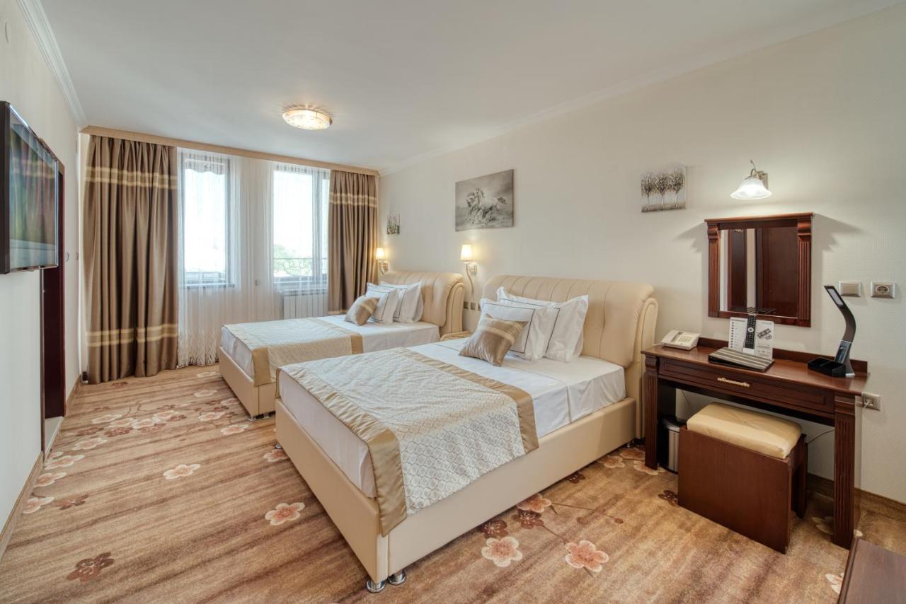 Residence Konstantina Palace 卡赞勒克 外观 照片