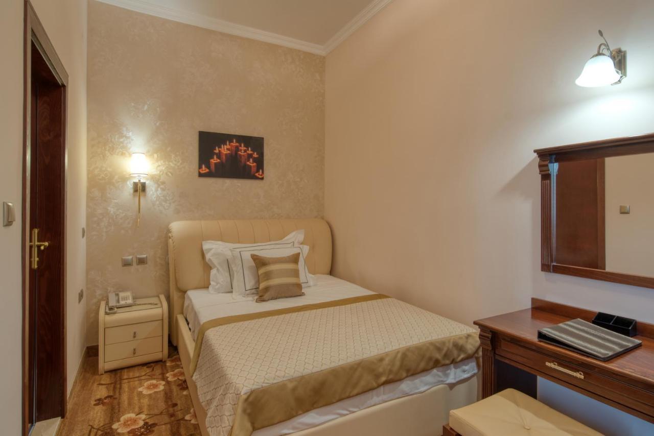 Residence Konstantina Palace 卡赞勒克 外观 照片